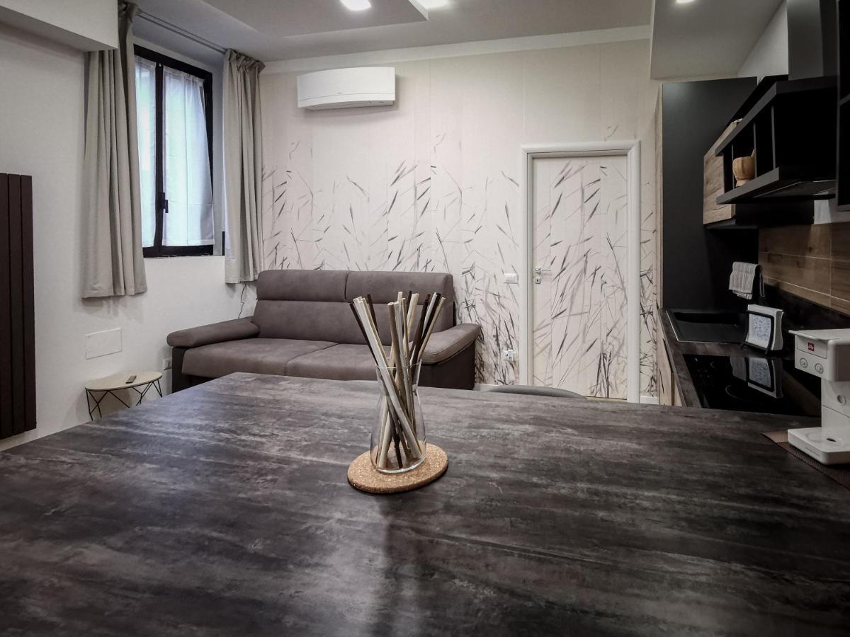 L Arche Comfort & Relax Brown Home Di Via Varesina ميلان المظهر الخارجي الصورة