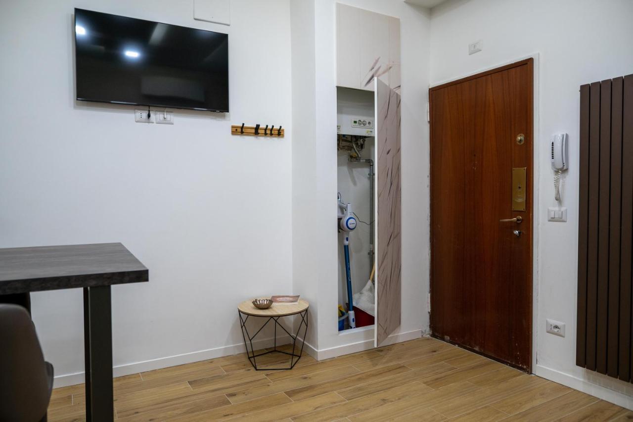 L Arche Comfort & Relax Brown Home Di Via Varesina ميلان المظهر الخارجي الصورة